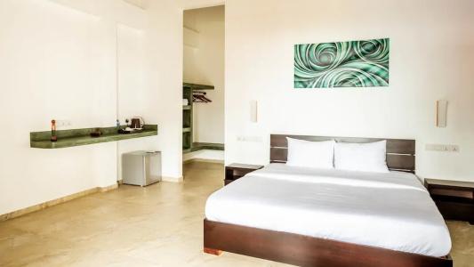 Green Parrot Beach Resort - 56