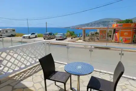 Irini - 25