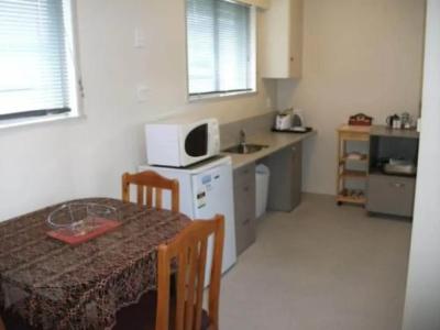 Scenicland Motels - 80