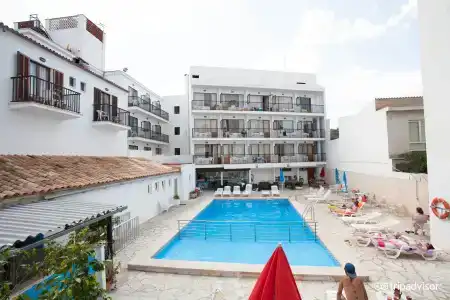 Ilusion Moreyo - Adults Only - 19