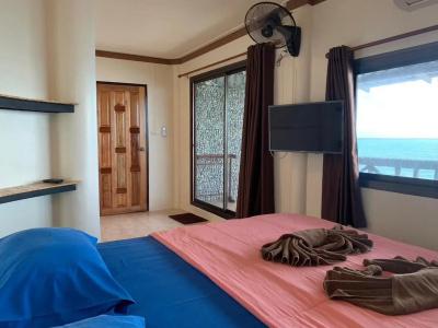 Koh Chang Hut - 17