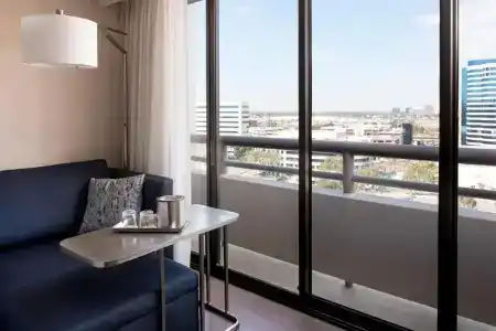 Irvine Marriott - 82