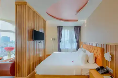 Queen's Finger Da Nang - 111