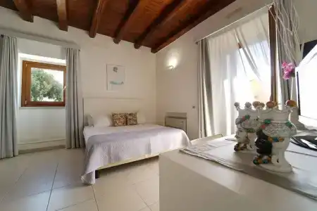 Kalaonda Plemmirio - 143