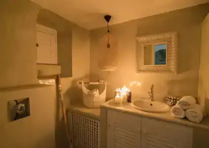 Canvas Suites - 9