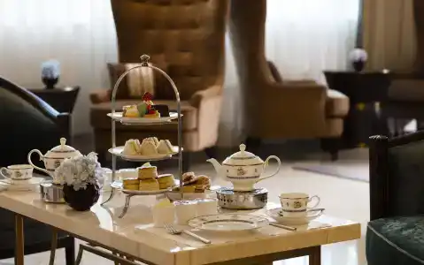 The Ritz-Carlton, - 7