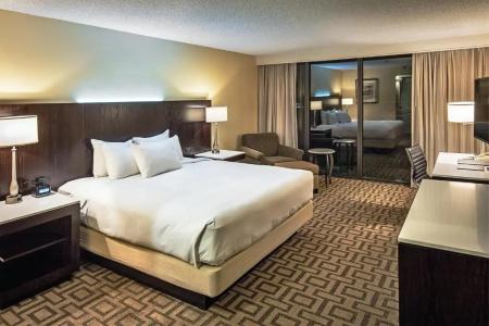 Hilton Arden West - 60
