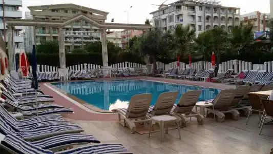 Mutlu Apart - 8