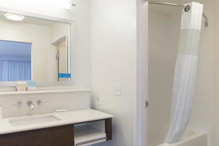 Hampton Inn and Suites - 8