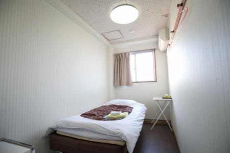 Osaka Mikado Shin-Imamiya ekimae - 6