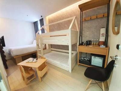 Clover 769 North Bridge Road (Sg Clean) - 24