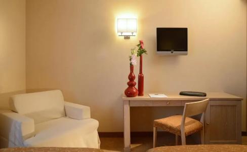 Best Western Rome Airport - 49