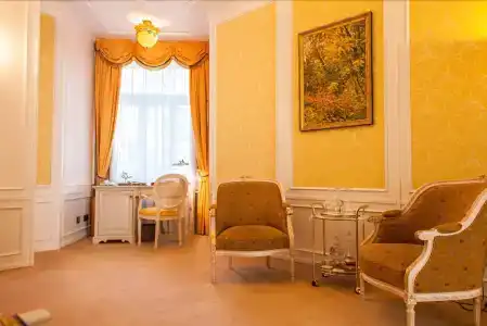 Tb Palace & Spa - 3