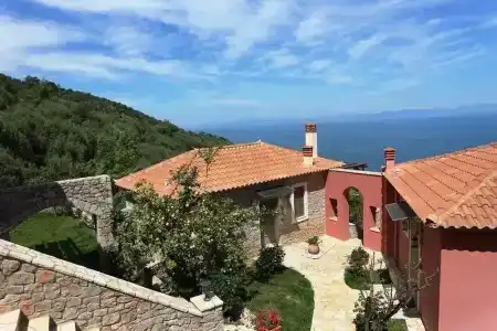 Dio Guesthouses - 103