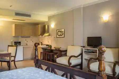 Balhambra Suites - Adults Only - 154