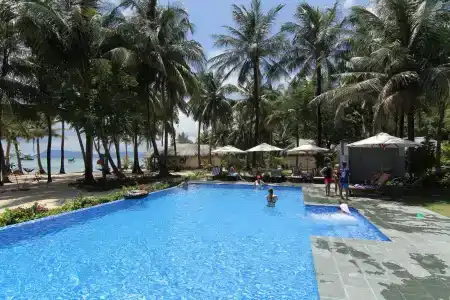 Peppercorn Beach Resort - 11