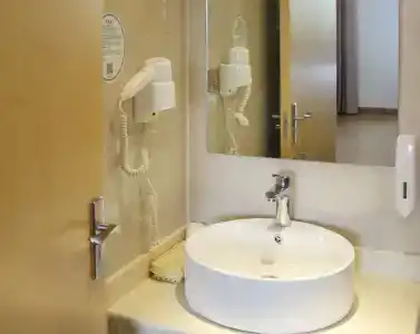 GreenTree Inn Shanghai Minhang District Beiqiao Subway Station Express - 7