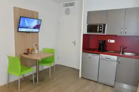 Appart-Hôtel Mer & Golf City Bordeaux Bassins à flot - 90
