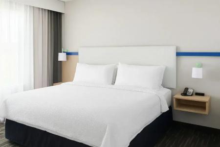 Country Inn & Suites by Radisson,, IN - 49