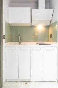 Blue Carpet Luxury Suites - 176