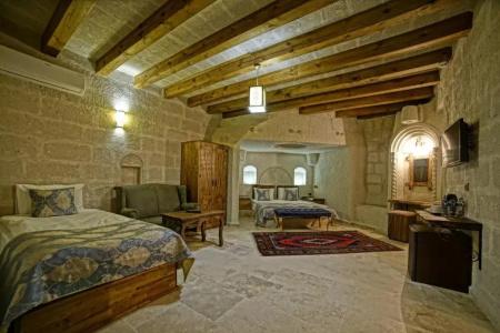 Risus Cave Suites - 30