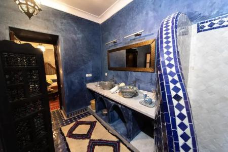 Riad Mur Akush - 15