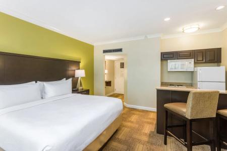 Staybridge Suites Savannah Historic District, an IHG - 4