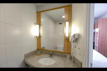 Ibis Providencia - 7