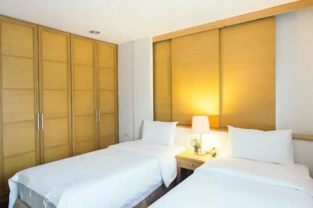 Thomson Residence - 221