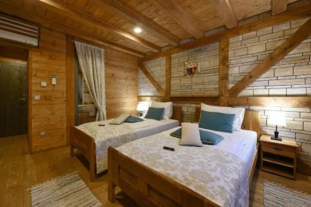 Ethno Plitvice Lakes Deluxe - 50