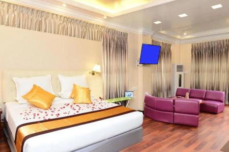 Grand United - Ahlone Branch - 211