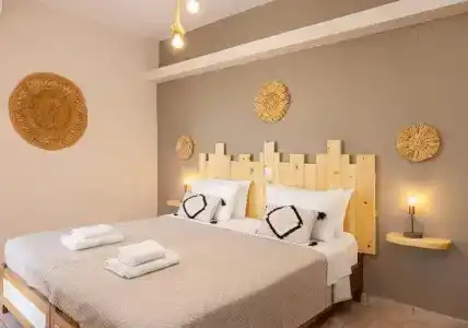 Nisea Samos - 33
