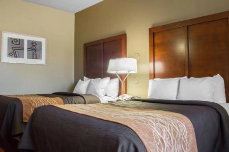 Comfort Inn & Suites near Kino Sports Complex - 47