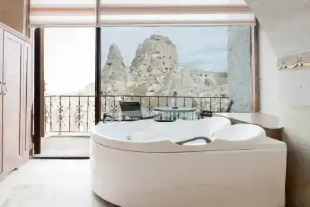 Hermes Cave - 9