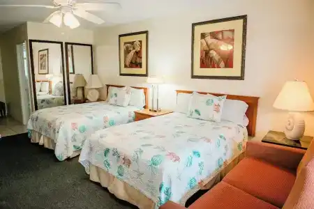 Shore Haven Resort Inn - 23