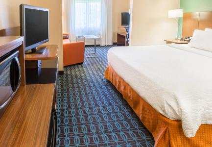 Fairfield Inn & Suites - 1