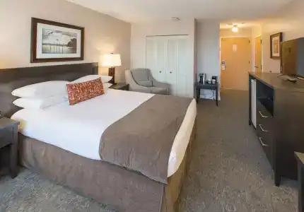 The Embassy Inn - 39