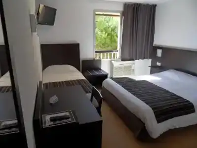 Brit Opal Centre Port - 42