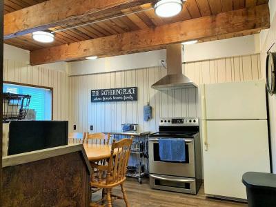Breakers Boutique Inn - 23
