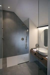 Triangel Boutique - 27