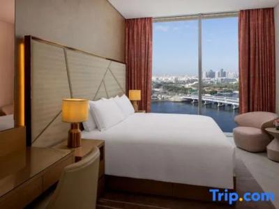 Hilton Creek & Residences - 29