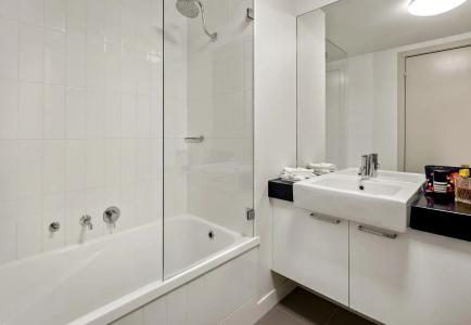 Quest Docklands - 9