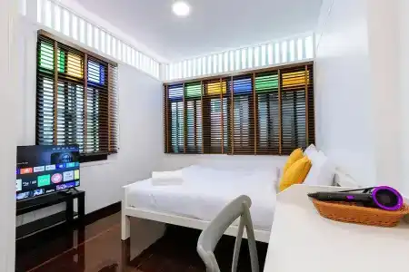 Diff Hostel - 160