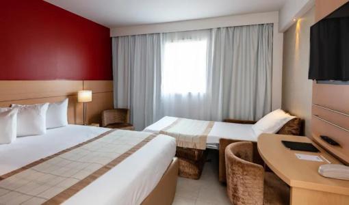 Best Western Plus Le Lavarin - 37