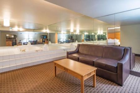 Best Western Plus Grantree Inn - 97
