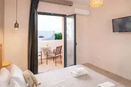 Nisea Samos - 86