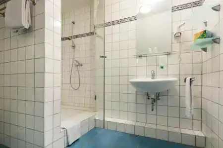 Nibelungen Hof - 13