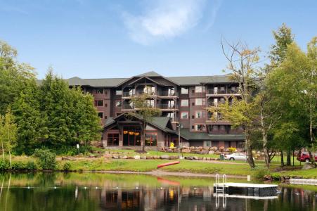 Hampton Inn & Suites - 19