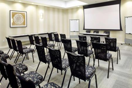 Hyatt Place Miami Airport East - 17