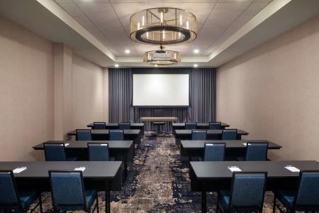Hampton Inn Boston Seaport District - 15